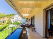 Dúplex en venta en Marbella, Alto de los Monteros. Vive...