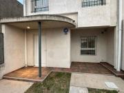Duplex en venta en Poeta Lugones APTO CRÉDITO