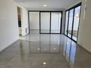 Duplex en venta Solares de Manantiales