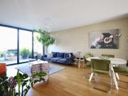 Duplex familial 5 pièces en dernier étage avec terrasses