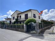 Duplex in vendita a Calcinaia, Oltrarno