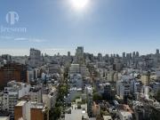 Duplex muy alto y luminoso en Recoleta Beruti 2600