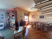 Duplex para venda com 3 quartos, sendo 3 suítes, 242m²