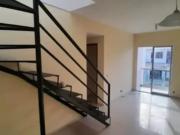 Duplex para venda tem 121 metros quadrados com 1 quarto...