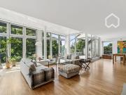 Duplex Penthouse in Dusseldorf with first row Rhine...