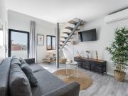 Duplex River View Apt Gaia | With A/C!