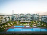 Duplex T4 de luxo, com 3 suítes, inserido num condomínio...