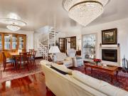 Duplex T4 Único em condomínio privado, Santa Clara 188m²...