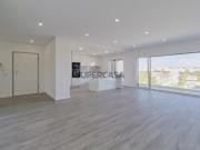 Duplex T5 novo com 3 suites Montijo