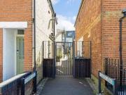 Duplex to rent in Dorchester Road, Weybridge KT13
