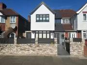 Duplex to rent in Whitton Avenue West, Greenford UB6