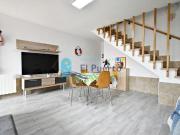 DÚPLEX TOTALMENTE REFORMADO EN LA VÍA AXIAL REF 972