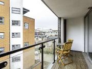 Duplex Two Bed Apartment Near Tower Bridge Duplex Two Bed Apartment Near Tower Bridge