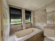 Duplex Ã venda com 5 quartos, sendo 4 suÃtes com 4 Vagas...