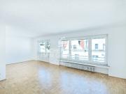 Düsseldorf Oberkassel: Helle 3 Zimmer Balkonwohnung in...