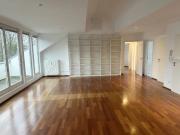 Düsseldorf Stockum: Großzügige 2,5 Zimmer Wohnung mit...