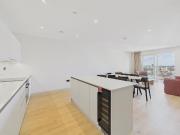 Duxford Tower, London NW9, 3 bed flat to rent, £3,400...