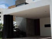 Dzitya Privada 3 rec?maras 1 en planta baja, cochera...