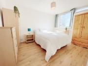 E1, Room to rent, £1,100 pcm | PrimeLocation