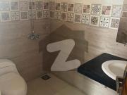 E7 800sqy house 4beds front back beautiful lawn tiled...