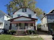 E 118th St