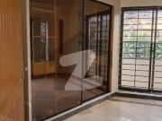 E 11 10 Marla House Up For rent E 11