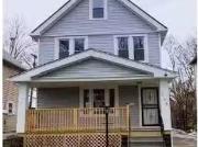 E 123rd St