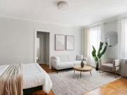 E 24th St, New York City, NY