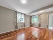 E 35th Ave St Catherines St Vancouver BC V5W 3G1 2...