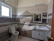 E 7 1000 sqy proper marbled floor 4 bedrooms excellent...