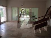 E 7 house for sale prime location