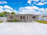E Th Pl, Hialeah, Home For Sale