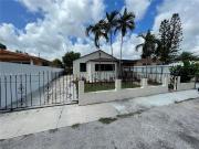 E Th St, Hialeah, Home For Sale