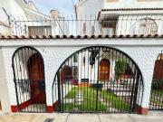 VENDO CASA REMODELADA EN LA MOLINA – AMPLIA, ILUMINADA Y...