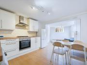 Eardley Road, London SW16, 1 bed flat to rent, £1,400...