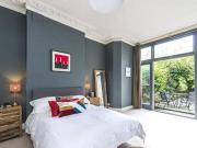 Earlsfield Road, London, 2 Bedroom Apartment