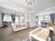 East Crescent, EN1, Enfield