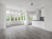 East End Road, London N2, 2 bed flat to rent, £2,600 pcm...