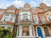 East Park Parade, Northampton, 6 Bedroom Town