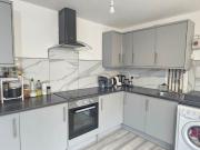 East Street, Bristol BS3, 1 bed flat to rent, £1,100 pcm...
