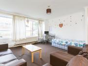 Eastern Avenue, Ilford IG2, 2 bedroom flat to rent...