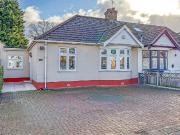 Eastern Avenue, Ilford IG2, 5 bed semi detached bungalow...