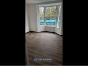 Easton Street, High Wycombe HP11, 2 bedroom flat to rent...