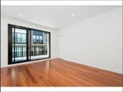 Easy Living 2 Bed 1 Bath Apartment!