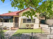 Easy Living. Great Block. Smart Buying in North Albury