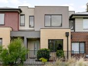 Easy Living in a Perfect Parkside Position