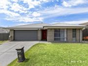 EASY LIVING IN A WELL CONNECTED LOCATION!