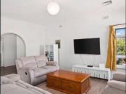 Easy Living, Lovely 4 bedrooms house in BALWYN NORTH