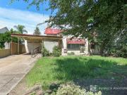 EASY LIVING ON A 660M2 ALLOTMENT