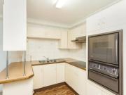 EASY PARKING, CLOSE TO CBD!